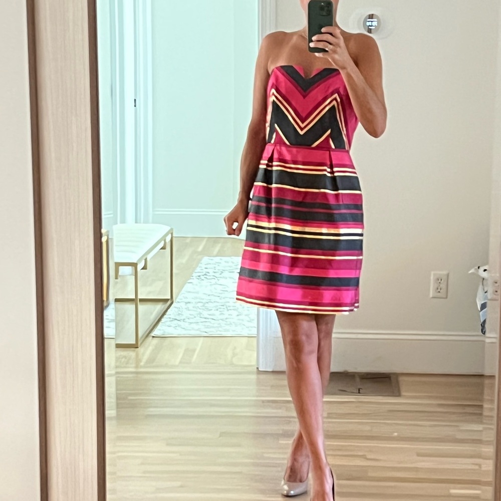 VINEYARD VINES Strapless formal dress